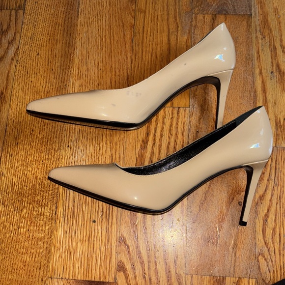 ❌SOLD❌🚨YSL leather pumps🚨 - Picture 4 of 6